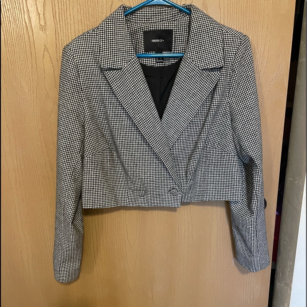 NWOT Forever 21 0X Checkered Short Blazer